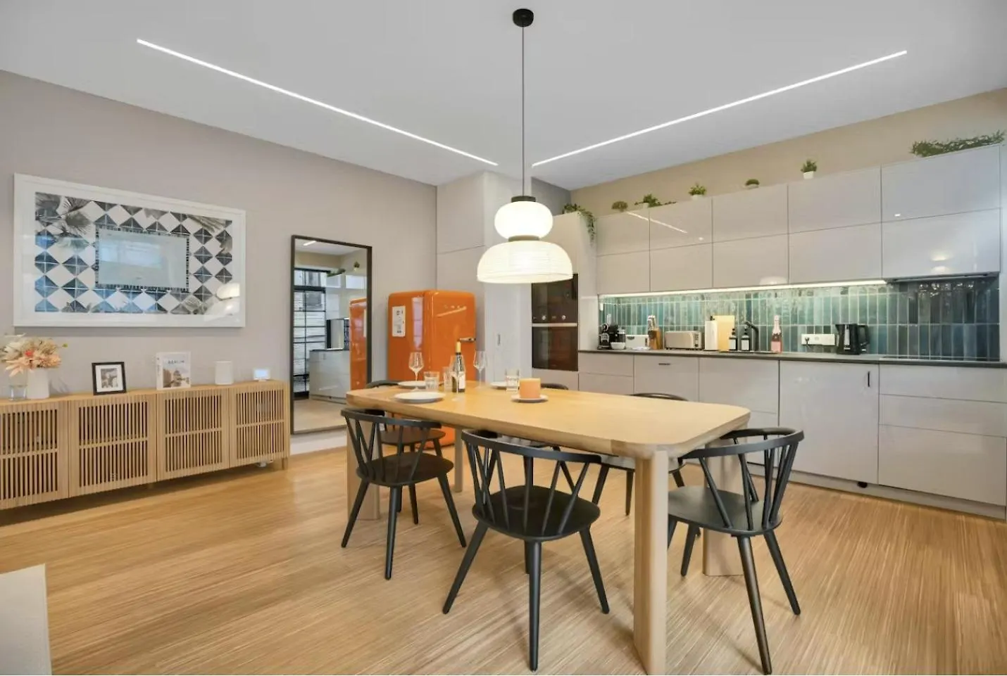 Large, Comfortable And Luxurious Flat In Berlin Center, Prenzlauer Berg contacts